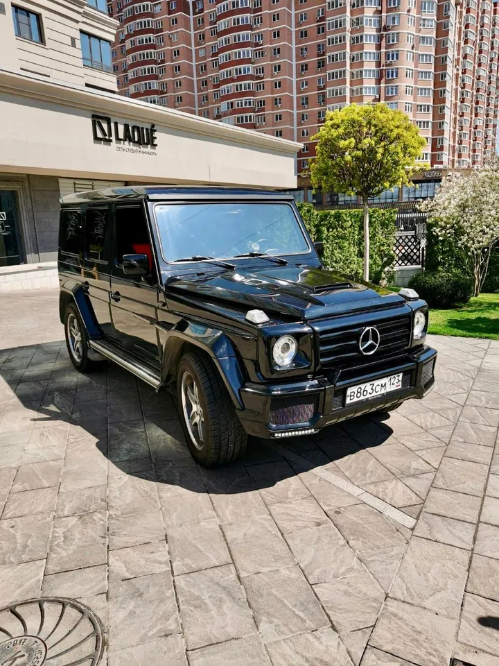 Черный Mercedes Gelandewagen с водителем в Сочи