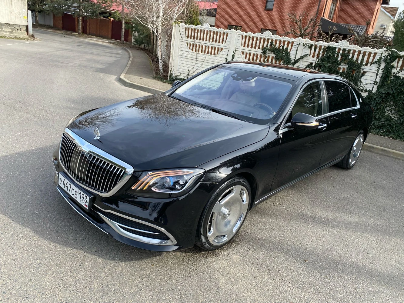 Прокат Mercedes S‑Класс Maybach с водителем в Сочи