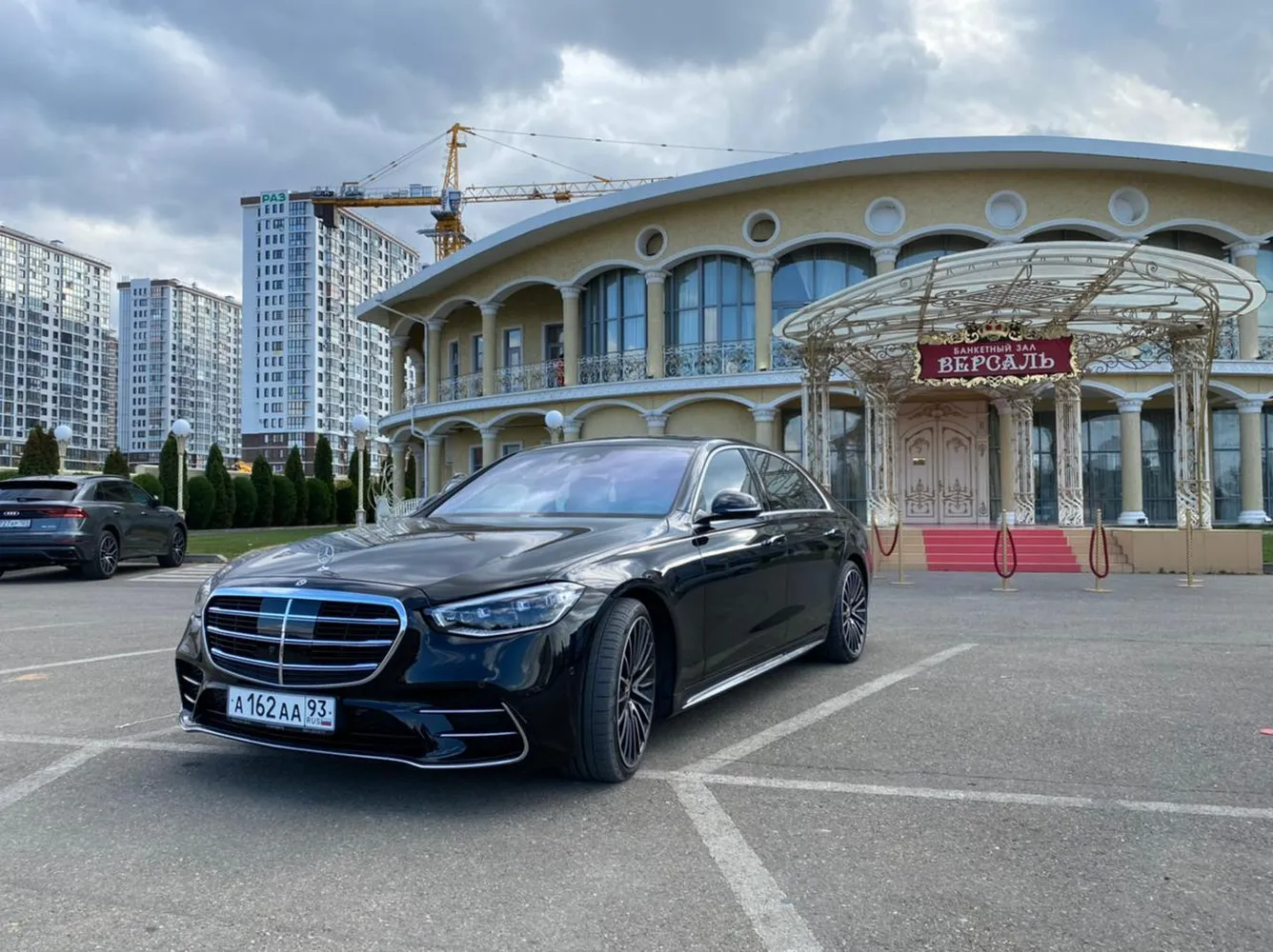 Аренда Mercedes W223 с водителем в Сочи