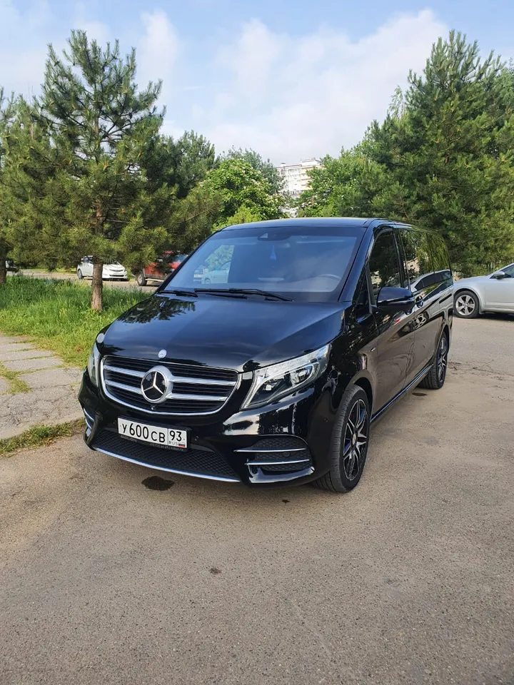 Аренда Минивэна Mercedes V-класс с водителем